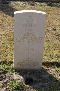 Ismailia War Memorial Cemetery - Lee, L H
